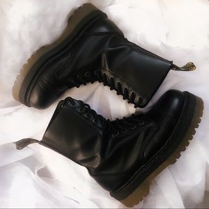 🔽$250 Rare Dr. Martens Crazy Bomb 10-eye Boot